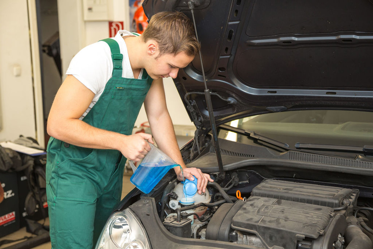 Quand et comment changer le liquide de refroidissement de votre voiture